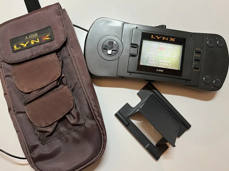 ATARI LYNX